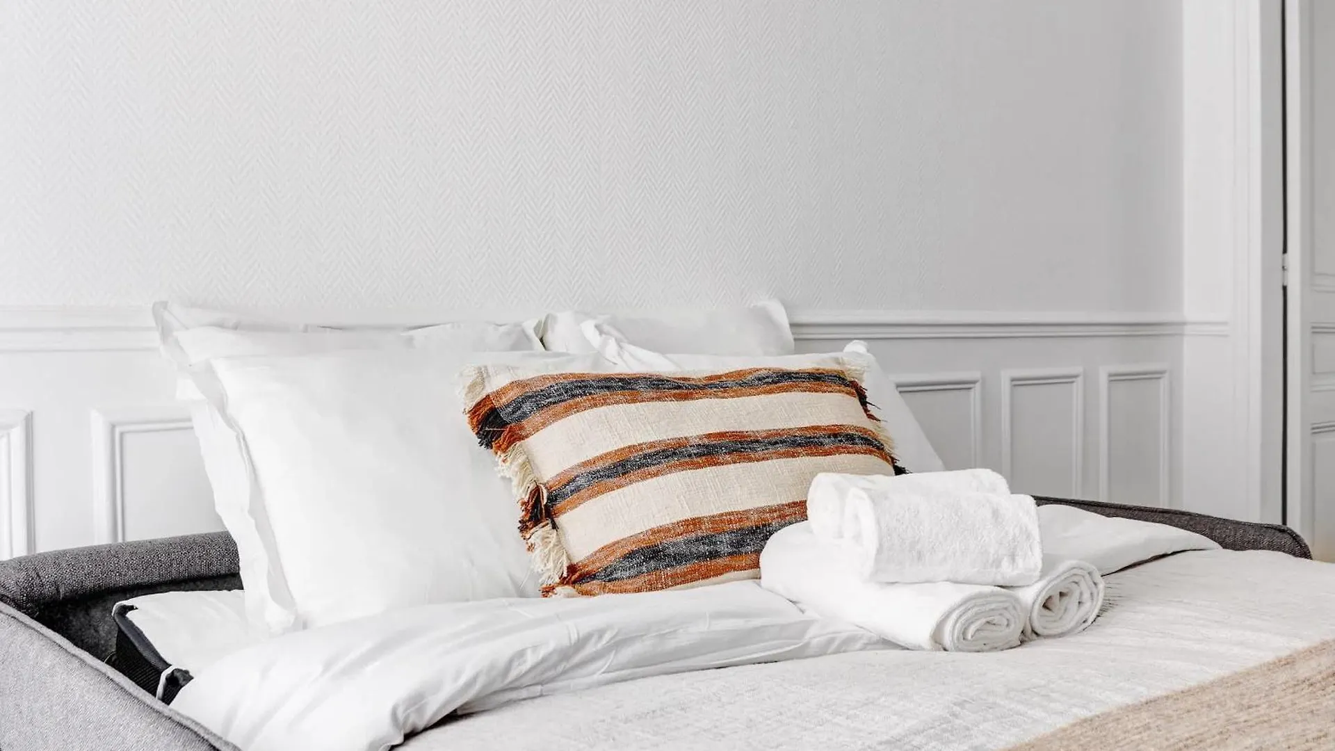 Ferienwohnung Chic 1Br By Eiffel Tower - Seine & Champ De Mars Paris Apartment